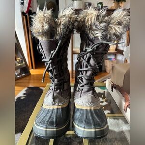 Sorel Black and Brown Fur-Trimmed Winter Boots